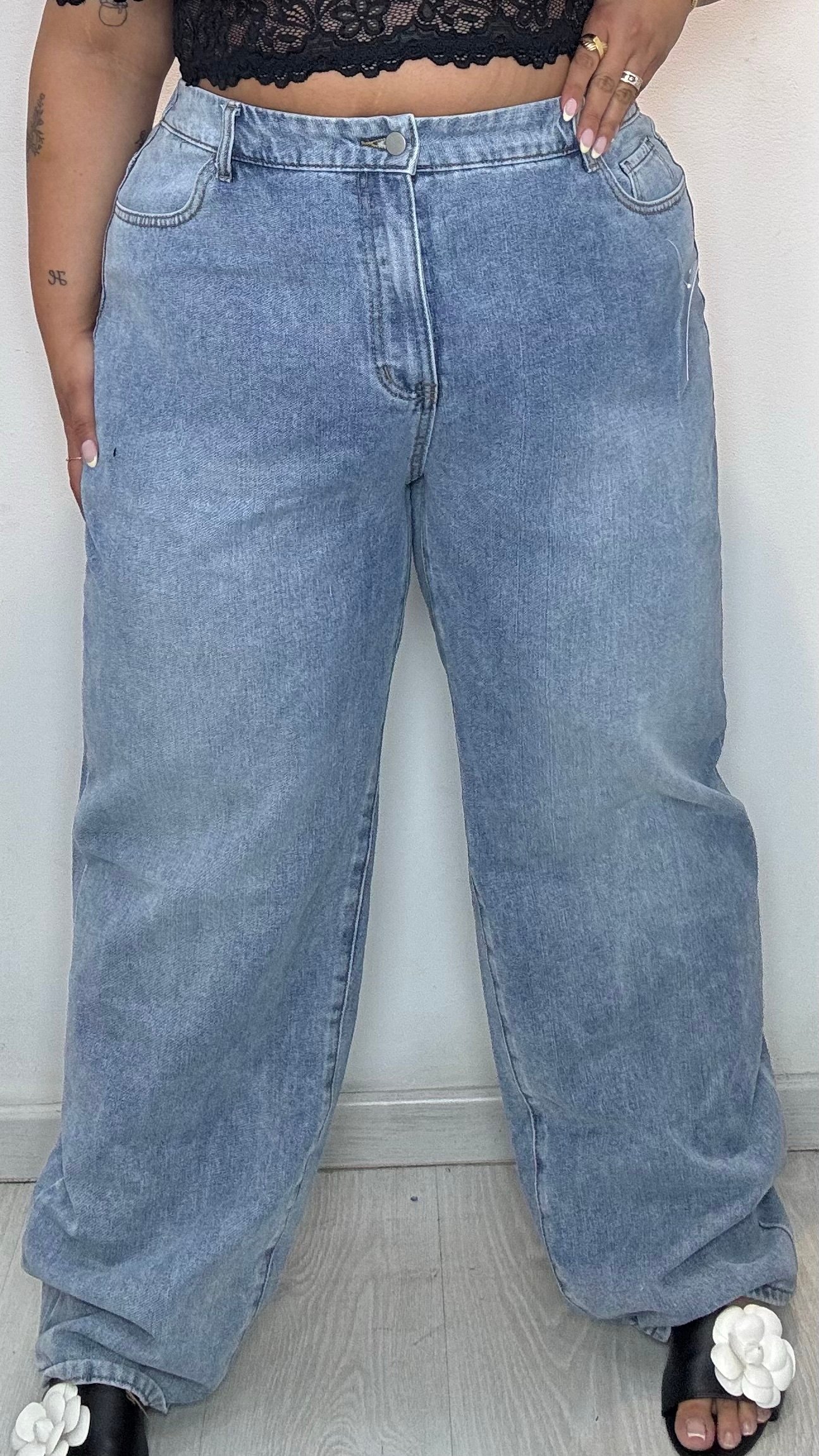 Plus size light wash jeans