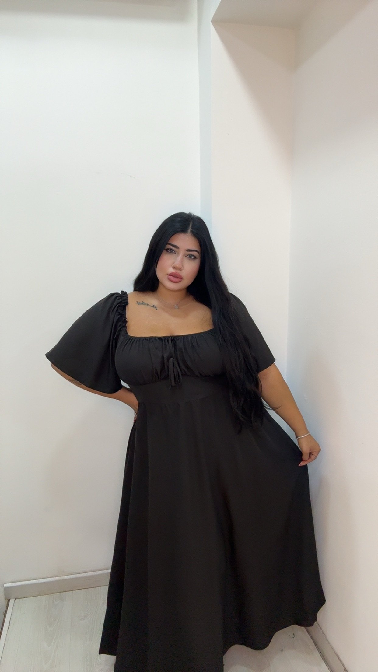 Plus size square neck casual black dress